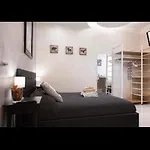 Гостевой дом Gold House Специя