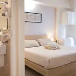 Gold House Специя