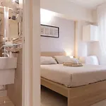 Gold House Guest house 3*