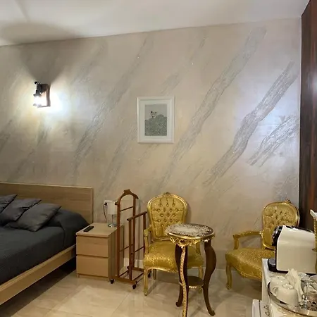 بيت ضيافة Gold House 3*