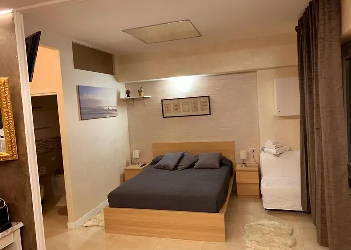 بيت ضيافة Gold House لا سبيتسْيا